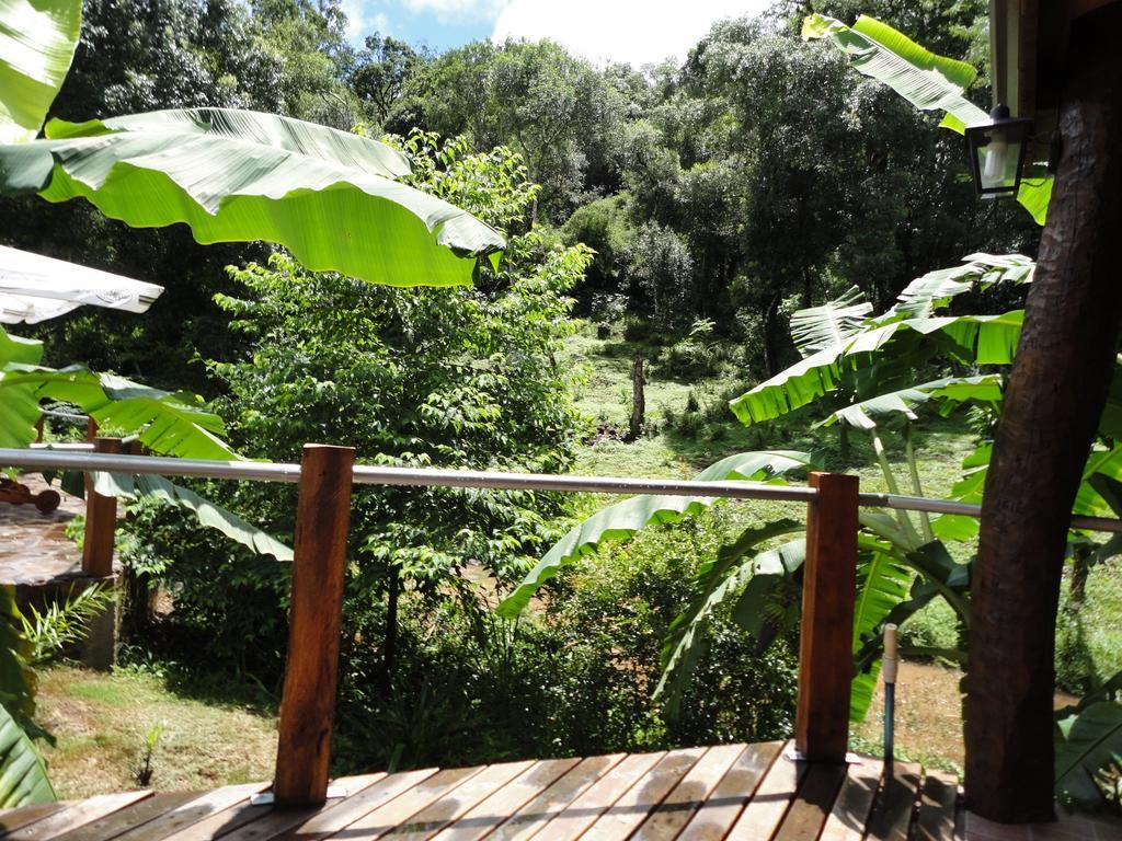 Tacuara Lodge Обера Экстерьер фото