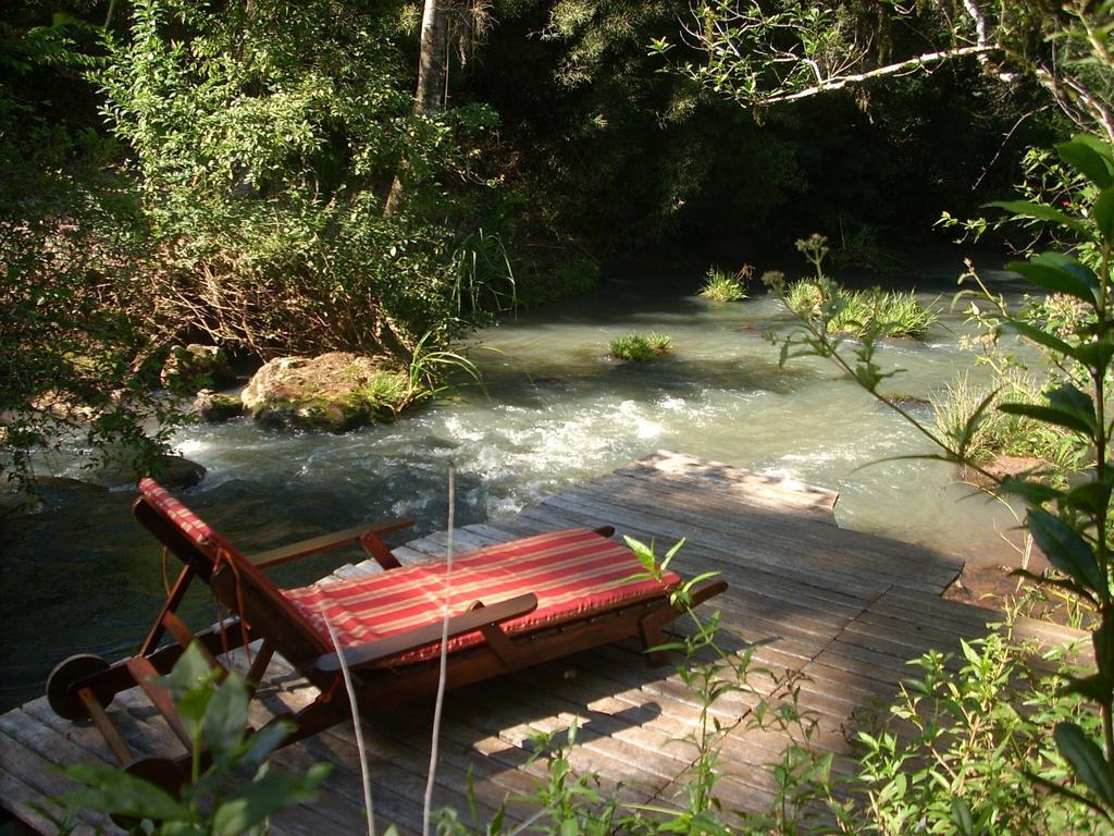 Tacuara Lodge Обера Экстерьер фото